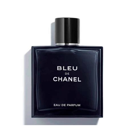 בושם bleu de chanel.